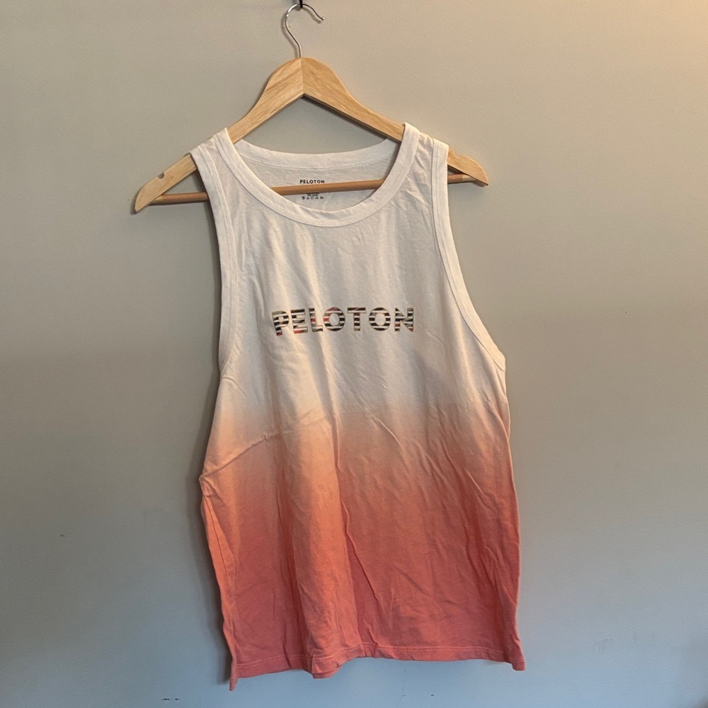 Peloton Women's Gradient Muscle Tee in White and Peach